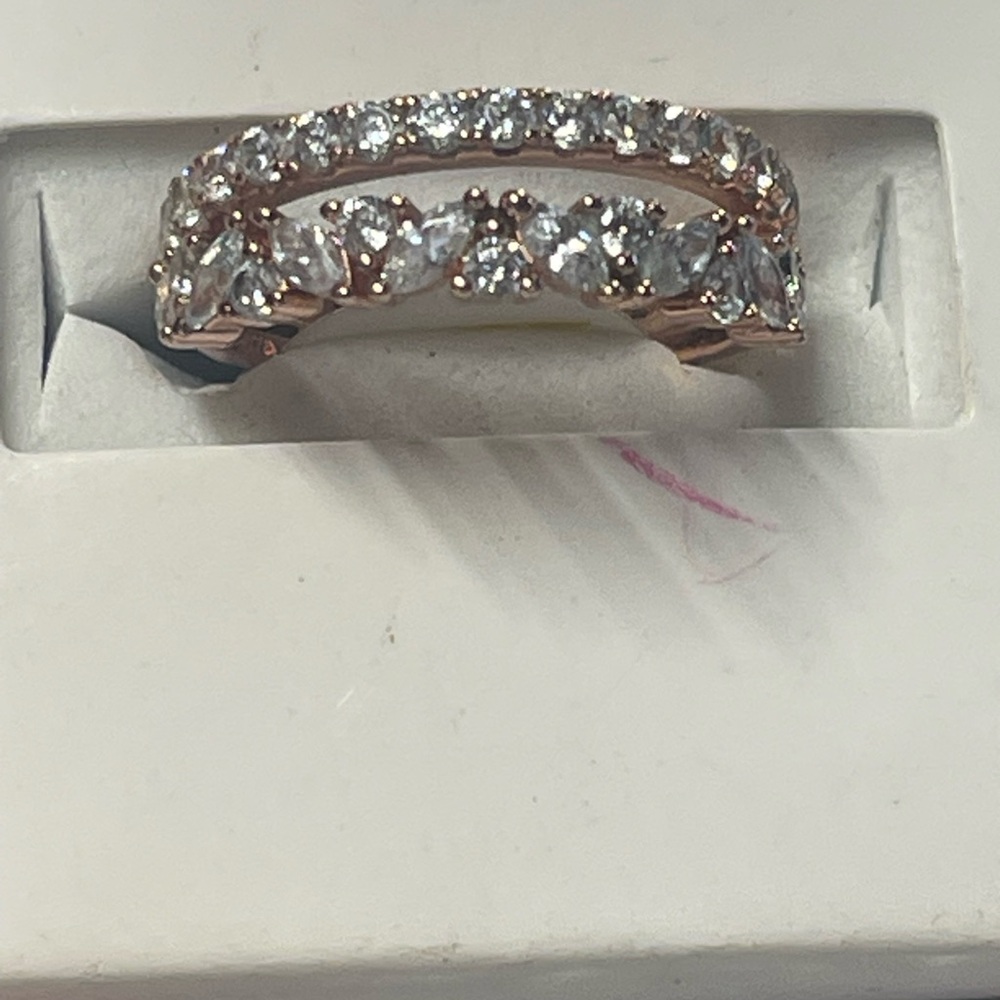 Elegant Rose Gold and Silver Women's Ring